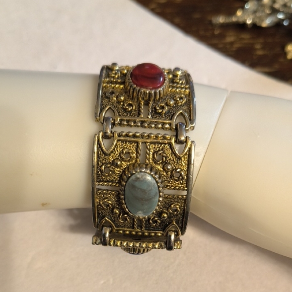 Vintage Sarah Coventry Multi stone Accent Bracelet . Wearable , Pre Owned - Picture 1 of 9